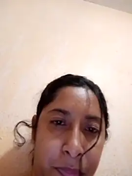 hotaniani Chat XXX live