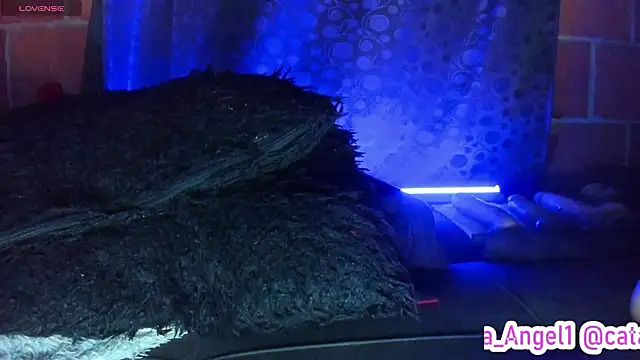 Cata-angel: απευθείας συνομιλία ΧΧΧ