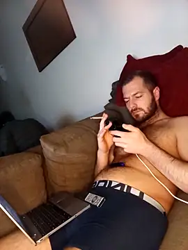 Chat XXX en directo de THE_CHEEKY_ALPHA