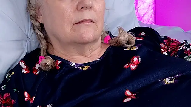 Chat XXX ao vivo de Kaitlyn_Winters