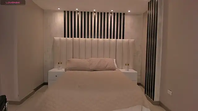 XXX chat uživo modela AmyRosse_X