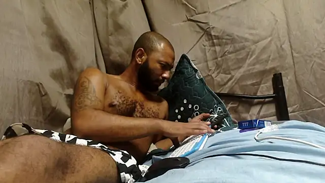 CamodickのライブXXXチャット