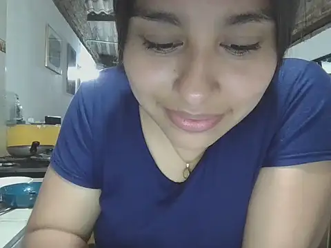 Chat +18 de zairabreze ao vivo