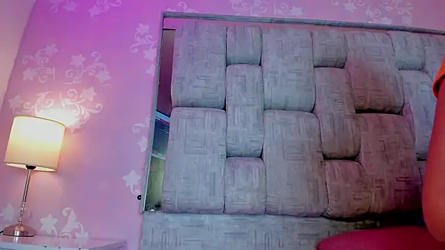 KatySweetas Adlı Modelin Canlı XXX Sohbeti