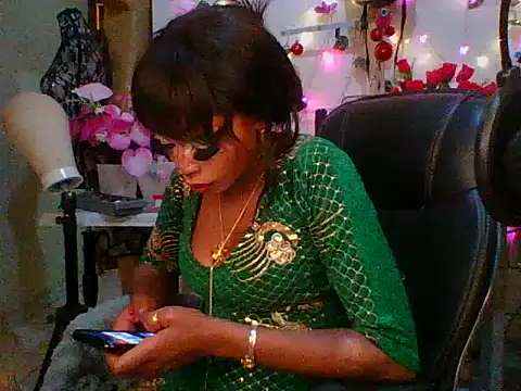 Anaconda2350 Adlı Modelin Canlı XXX Sohbeti