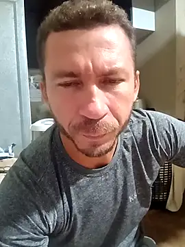 RobertoLuiz84 在線直播表演