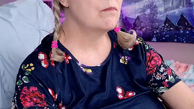 Kaitlyn_Winters: онлайн-секс-чат