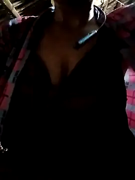 Show de Lovely_sima na webcam