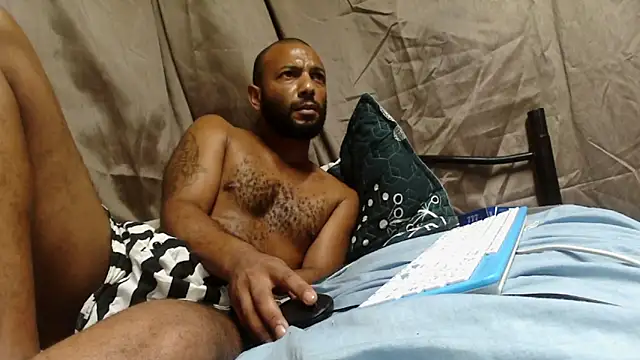 Camodick 在線直播表演