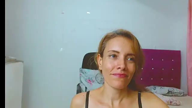 chantalsemenova1 Live XXX-chat