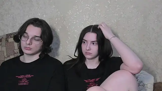 Онлайн чат XXX love_lina_muuur