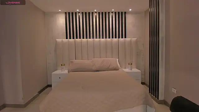 AmyRosse_X élő XXX-chatje