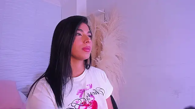 IsabelleFoxx_'s Live XXX Chat