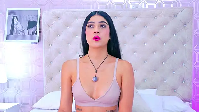 Mia-Monroe: απευθείας συνομιλία ΧΧΧ