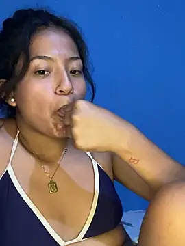 Živý XXX chat LeahBar