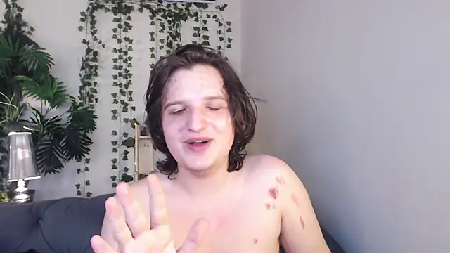 delalex webkamerás műsora