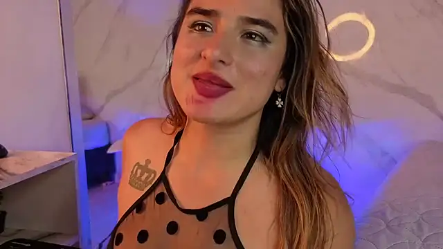 CandyQueenGold's Live XXX Chat