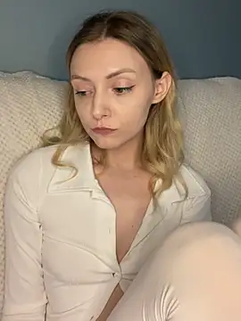 Leecey: онлайн-секс-чат