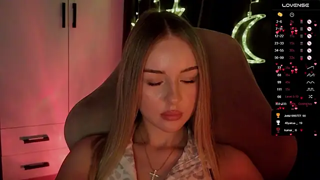 Nestyzz's Live XXX Chat