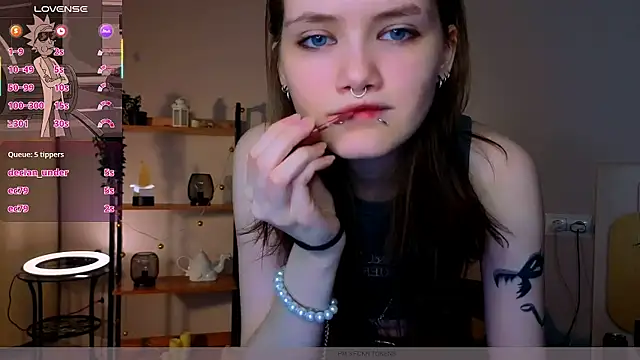 Dilara_xBaby Chat XXX in diretta