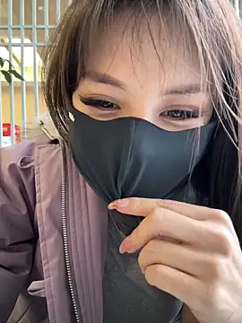 Carlin-yiyi 在線直播表演