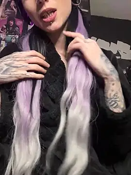 Chat +18 de MissMidnightUK ao vivo