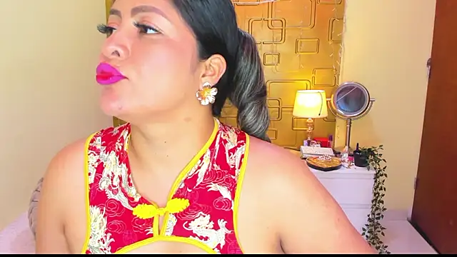 Julia_Haye Live XXX-chat