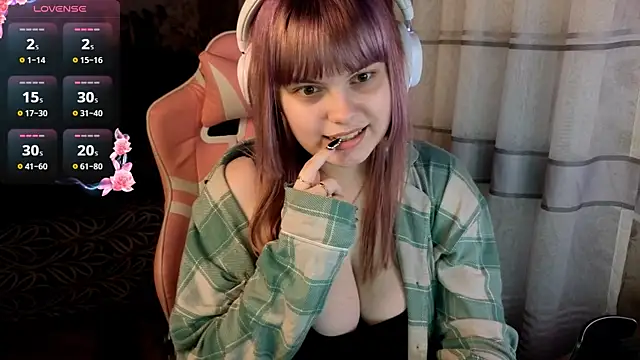 KristiBloom: онлайн-секс-чат