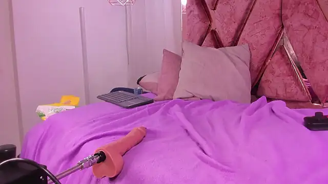 shantal_cooper_'s Live XXX Chat