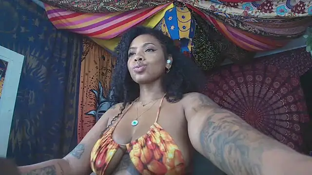 Chatroom XXX en direct de ElizaGrey_