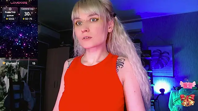 mischellemeow13 Adlı Modelin Canlı XXX Sohbeti