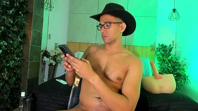 JacobDravenのライブXXXチャット