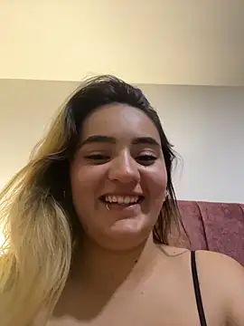 Antonella_Julieta লাইভ XXX চ্যাট