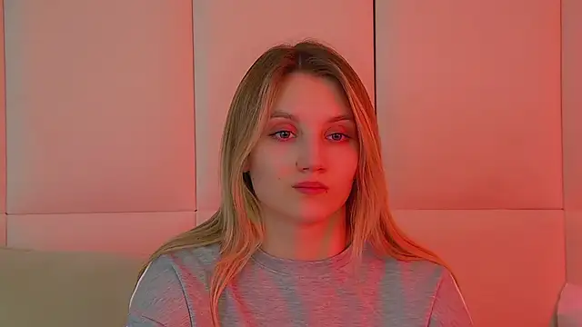 StacyEvances Adlı Modelin Canlı XXX Sohbeti