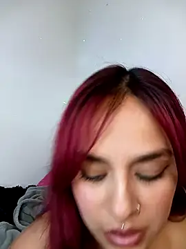 EmiilyFoxx09 Live XXX-chat