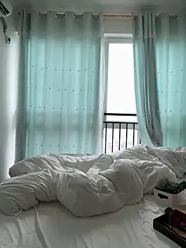 ruanruan05 在線直播表演