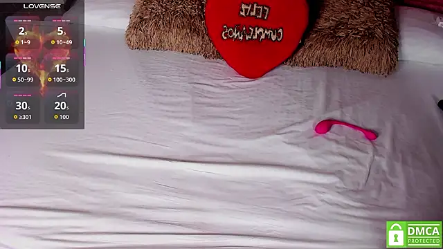 Lily_Queen30 Adlı Modelin Canlı XXX Sohbeti