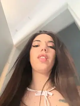 SabrinaDellyn élő XXX-chatje