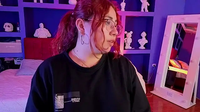 Živý XXX chat littlee_red