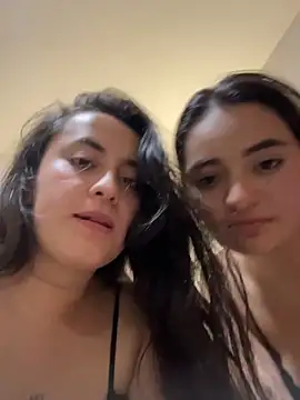 โชว์เว็บแคมของ Antonella_Julieta