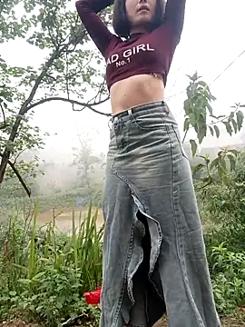 Chat +18 de linda_bae00 ao vivo