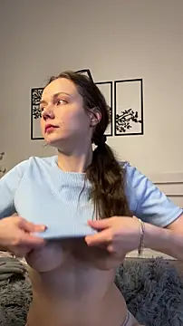 Chat +18 de MalvinaTrafford ao vivo