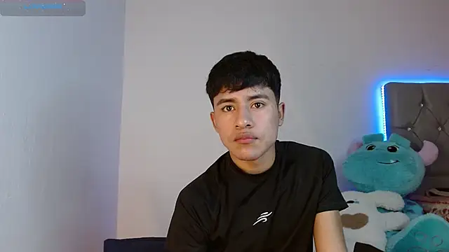 Sebas_fire4 Adlı Modelin Canlı XXX Sohbeti