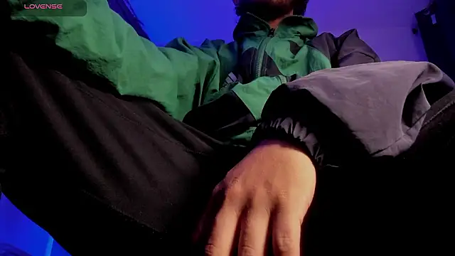 s_sven03 Adlı Modelin Canlı XXX Sohbeti