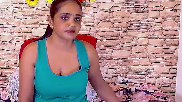 Luciousindian69's Live XXX Chat