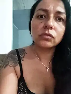 SniffyLancers' Live XXX Chat