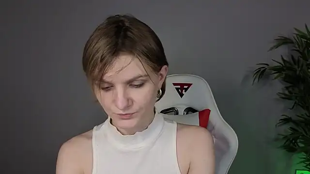 BjorkLightn Live XXX chat