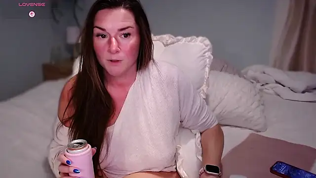 WickedWifeXO – Naživo XXX chat