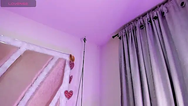 xhinata_hyugax Chat XXX live