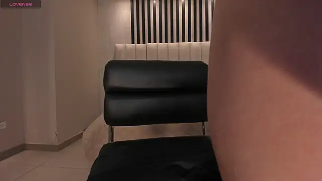 AmyRosse_X Adlı Modelin Canlı XXX Sohbeti